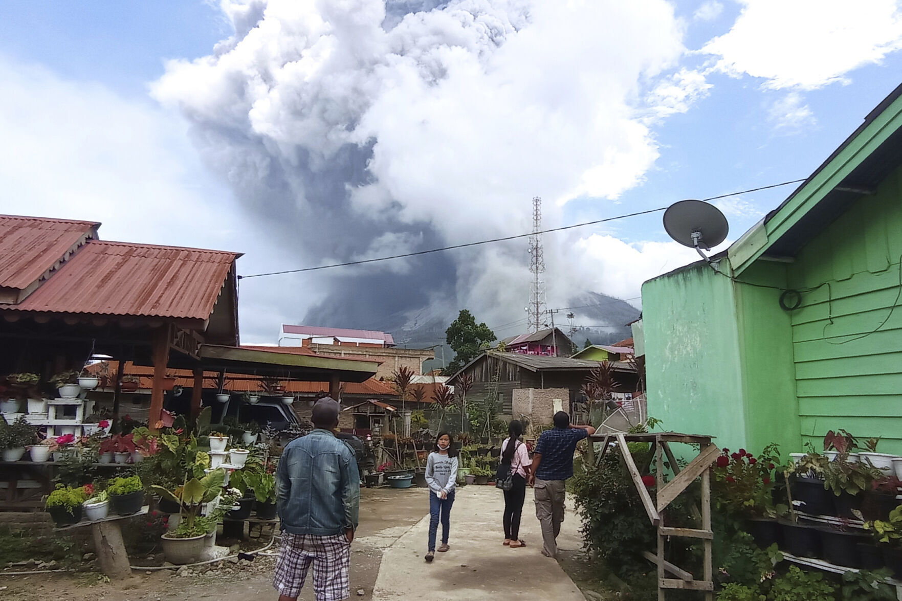 APTOPIX Indonesia Volcano Erupts